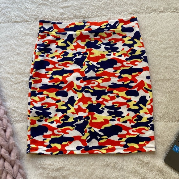 Mutli Colored Camo Skirt - Picture 1 of 4